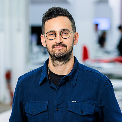 Omri Bar-Zeev Omri Bar-Zeev